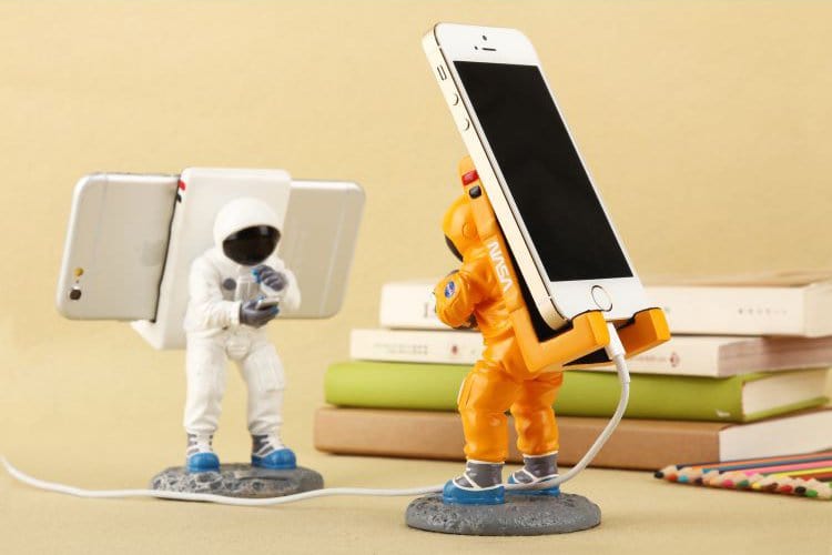 Astronaut Phone Stand